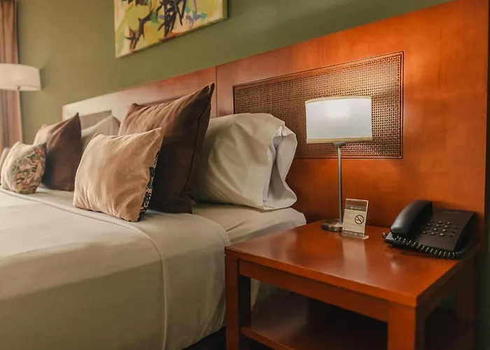 Hotel Raices Esturion